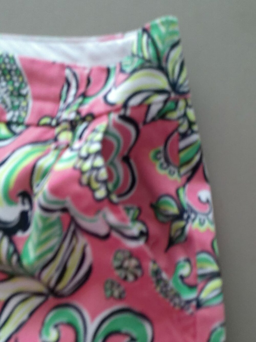 CROWN & IVY Button Zip-Up Pink w/Green Floral Cotton/Spandex Shorts w/Pockets 10 - Picture 5 of 10